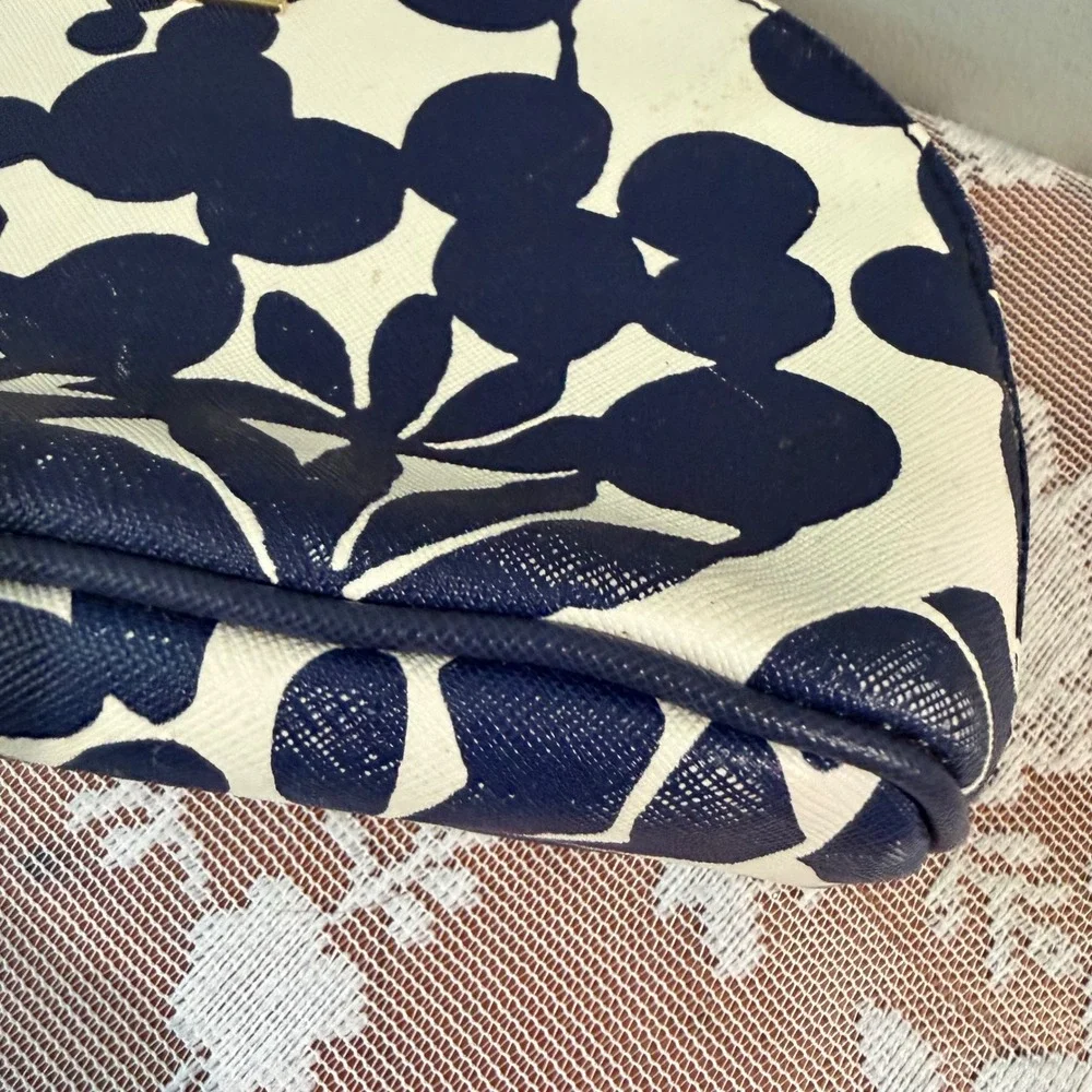 Trina Turk Cosmetic Bag Womens OS Navy White Floral Good Saffiano Dome Pouch